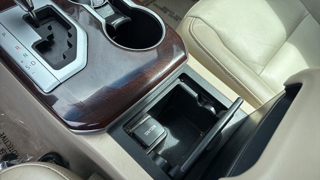 Used 2012 Toyota Camry XLE FWD image 29