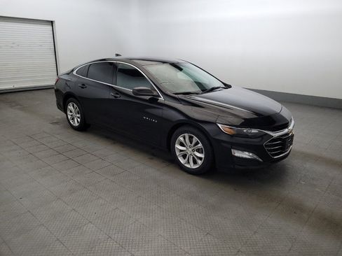 Used 2019 Chevrolet Malibu LT w/ Leather Package FWD image 11