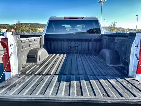Used 2023 Chevrolet Silverado 1500 LT Trail Boss w/ Protection Package image 10