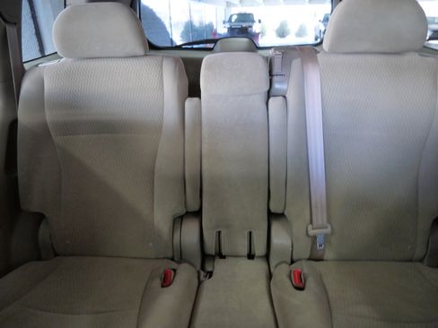 Used 2010 Toyota Highlander 2WD image 13