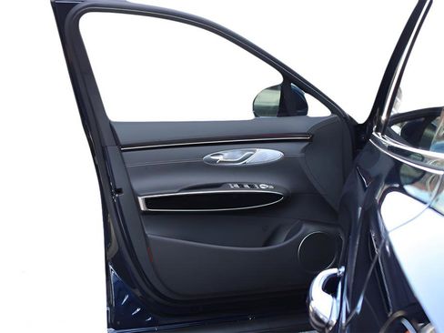 New 2026 Genesis GV70 2.5T image 10