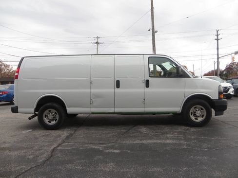 Used 2021 Chevrolet Express 2500 Extended w/ Driver Convenience Package image 6