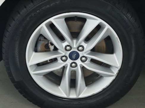 Used 2015 Ford Edge SEL w/ Equipment Group 201A AWD/4WD image 30