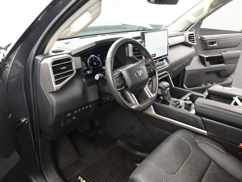 Used 2024 Toyota Tundra Limited AWD/4WD image 6