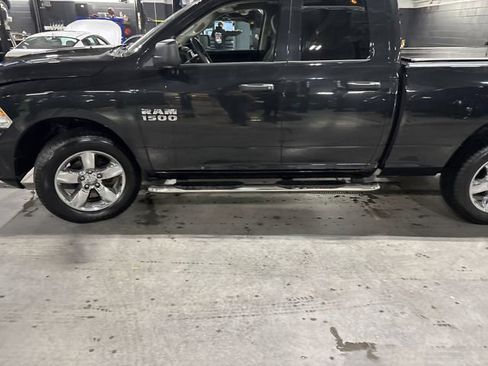 Used 2018 RAM 1500 Express w/ Express Value Package image 32