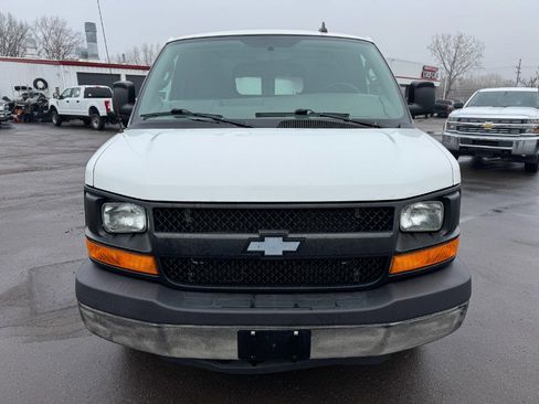 Used 2016 Chevrolet Express 2500 image 8