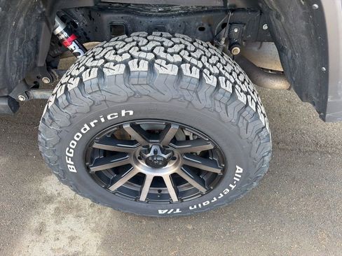 Used 2022 Jeep Gladiator Rubicon w/ Cold Weather Group image 8