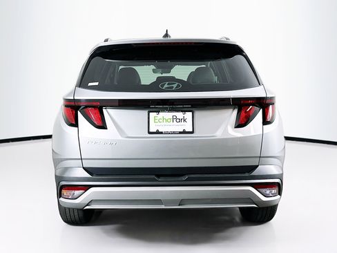 Used 2025 Hyundai Tucson SEL FWD image 7