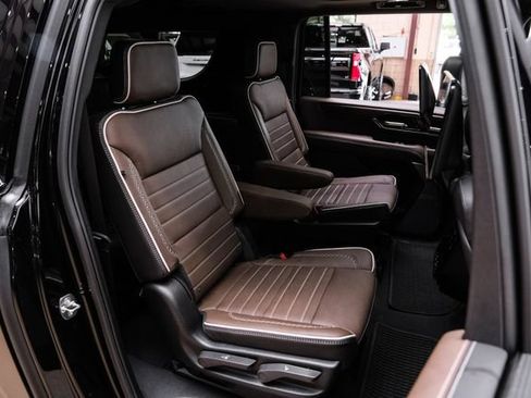 Used 2026 GMC Yukon XL Denali Ultimate AWD/4WD image 70
