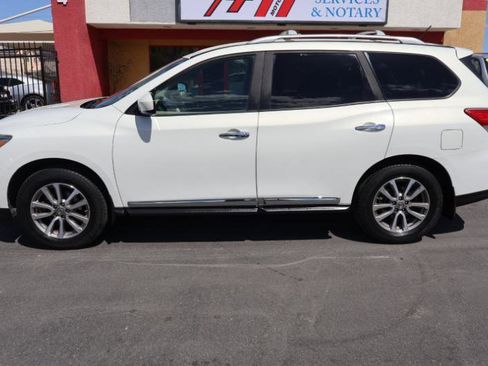 Used 2013 Nissan Pathfinder SL w/ Trailer Tow Pkg FWD image 4