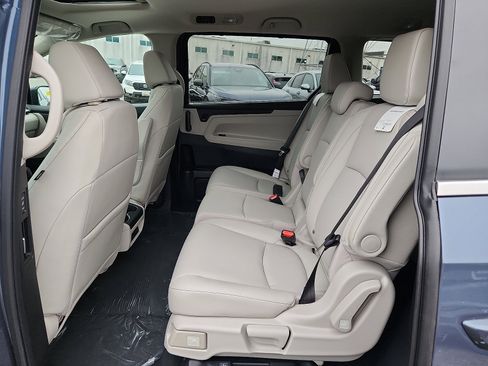 New 2026 Honda Odyssey EX-L image 6