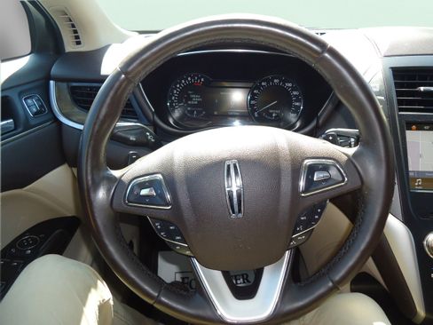 Used 2017 Lincoln MKC Reserve w/ Lincoln MKC Climate Package AWD/4WD image 13