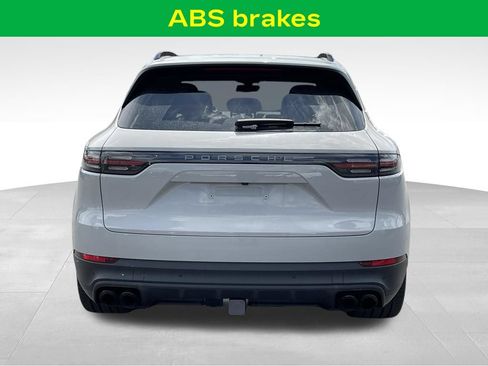 Used 2023 Porsche Cayenne Platinum Edition AWD/4WD image 10