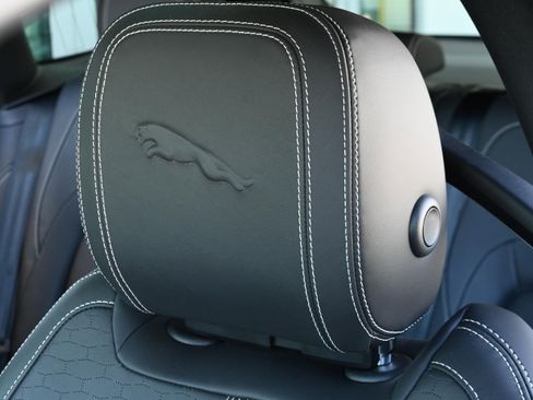 Used 2025 Jaguar F-PACE R-Dynamic S image 37