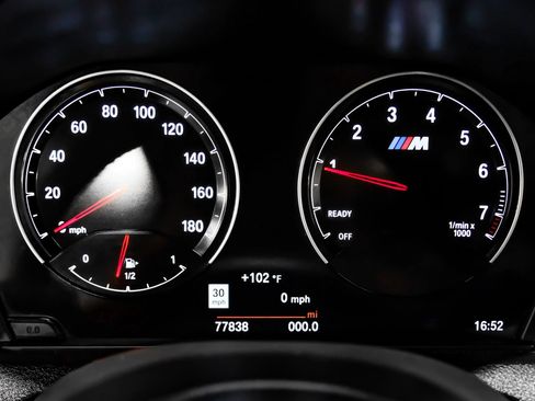 Used 2018 BMW M2 RWD image 15