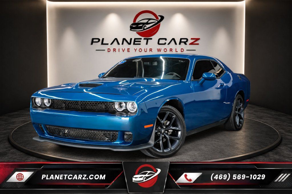 Used 2023 Dodge Challenger SXT w/ Blacktop Package RWD image 1