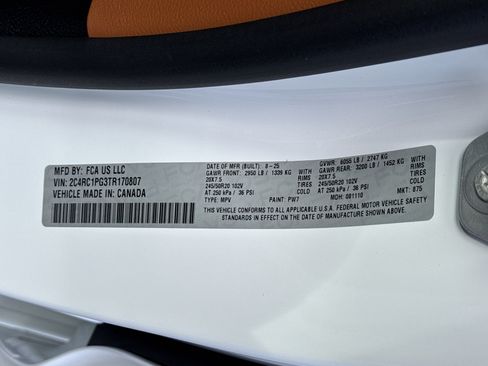 New 2026 Chrysler Pacifica Pinnacle image 40