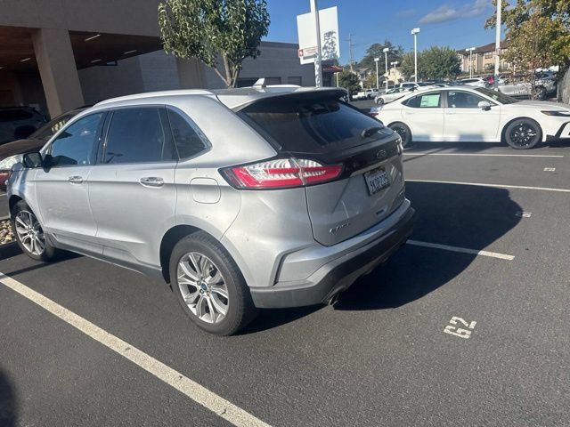 Used 2019 Ford Edge Titanium FWD image 34