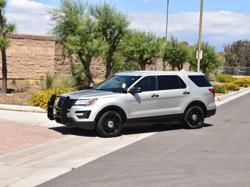 Used 2016 Ford Explorer 4WD Police Interceptor image 21