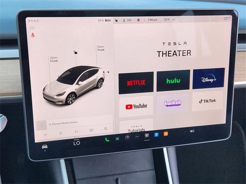 Used 2020 Tesla Model Y Long Range image 24