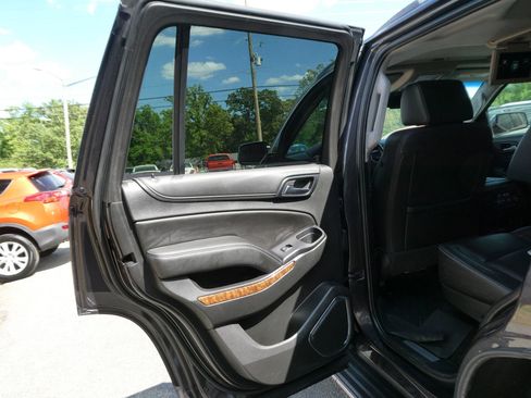 Used 2017 Chevrolet Tahoe Premier AWD/4WD image 30