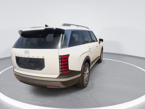 Used 2026 Hyundai Palisade SEL FWD image 8