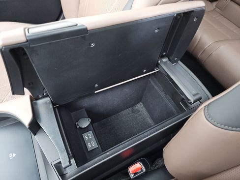 Used 2024 Lexus ES 350 Ultra Luxury w/ Accessory Package (Z1) image 35