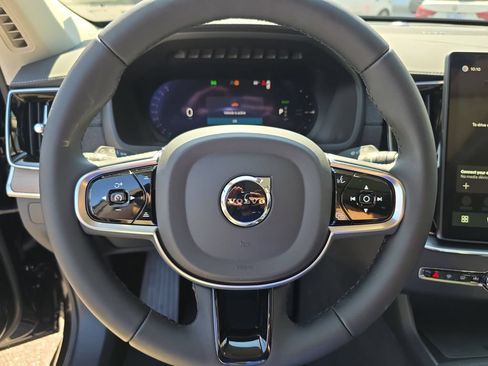 New 2026 Volvo XC90 T8 Plus w/ Protection Package Premier AWD/4WD image 14