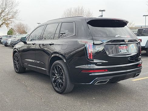 Used 2021 Cadillac XT6 Sport w/ Platinum Package image 7