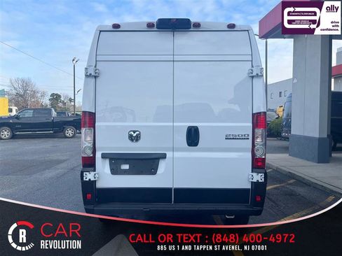Used 2024 RAM ProMaster 2500 w/ Convenience Group FWD image 6