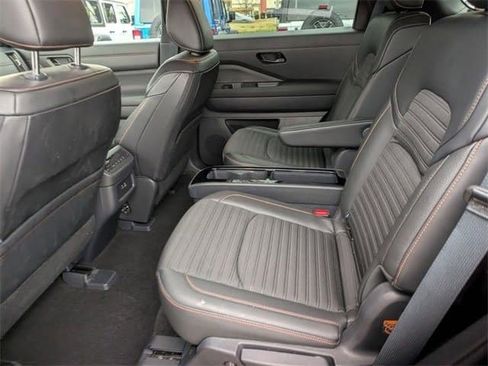 Used 2024 Nissan Pathfinder Rock Creek image 21