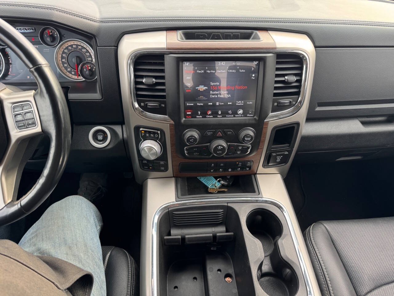 Used 2018 RAM 1500 Laramie w/ Convenience Group AWD/4WD image 15