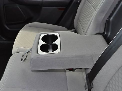 Used 2022 Ford Escape SE w/ Convenience Package FWD image 16