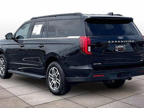 Used 2025 Ford Expedition Max Active AWD/4WD image 2