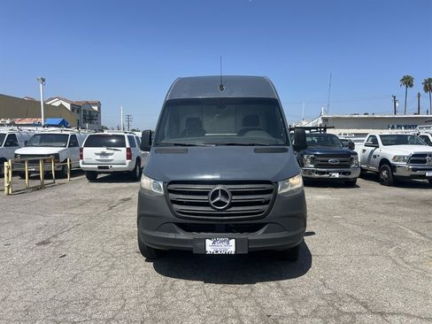 Used 2019 Mercedes-Benz Sprinter 144 image 5