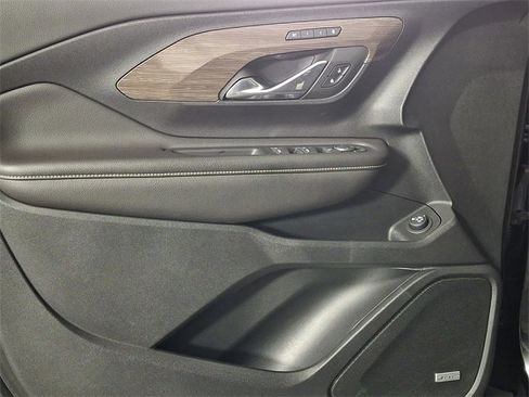 Used 2022 GMC Terrain Denali image 14