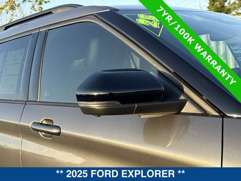 Certified 2025 Ford Explorer ST w/ Sun And Sound Package image 10