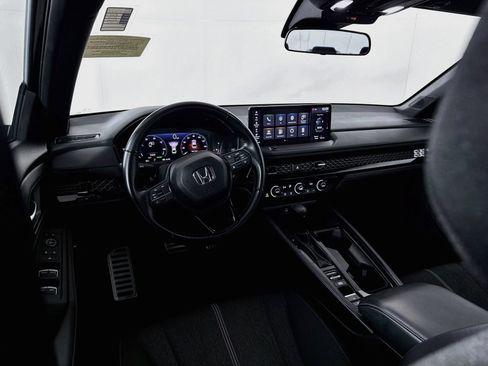 Used 2024 Honda Accord Sport image 19