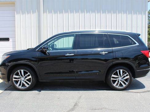 Used 2018 Honda Pilot Elite image 5