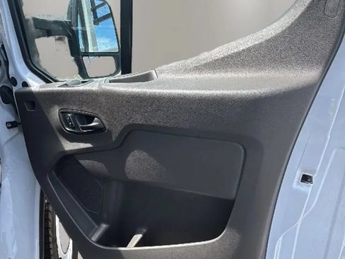 Used 2022 Ford E-Transit 148 High Roof w/ Load Area Protection Package RWD image 32
