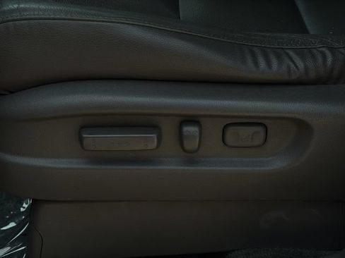 Used 2016 Honda Odyssey Touring Elite image 14