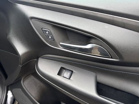 Certified 2024 Buick Envista Sport Touring w/ Convenience I Package FWD image 45