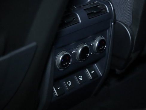 Used 2021 Land Rover Defender 110 X image 34