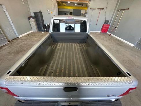 Used 2001 Ford Ranger XLT image 24