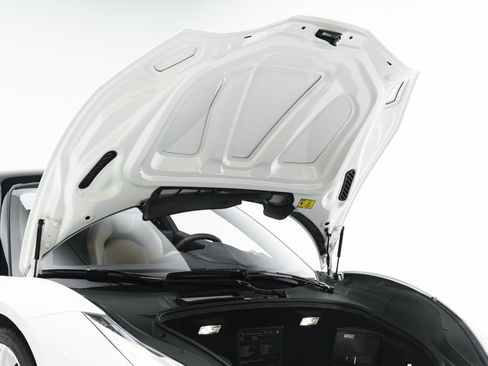 Used 2016 Ferrari 488 GTB Base image 42