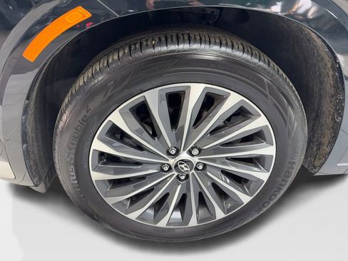 Used 2024 Hyundai Palisade Calligraphy image 90
