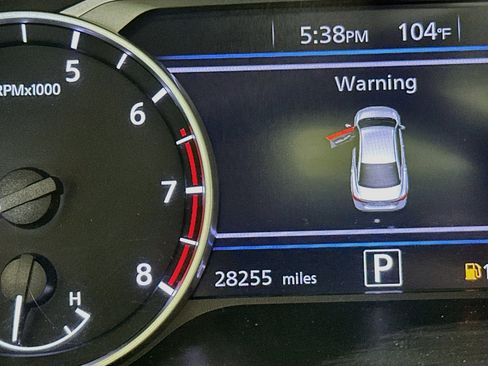 Used 2023 Nissan Sentra SV w/ SV Premium Package FWD image 19