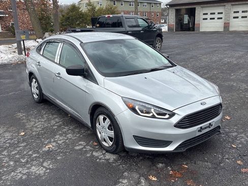 Used 2017 Ford Focus S FWD image 7