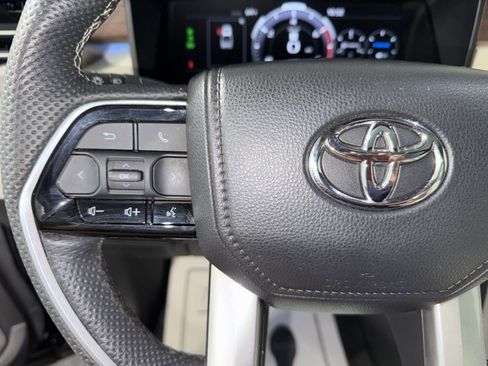 Used 2023 Toyota Tundra Capstone AWD/4WD image 37