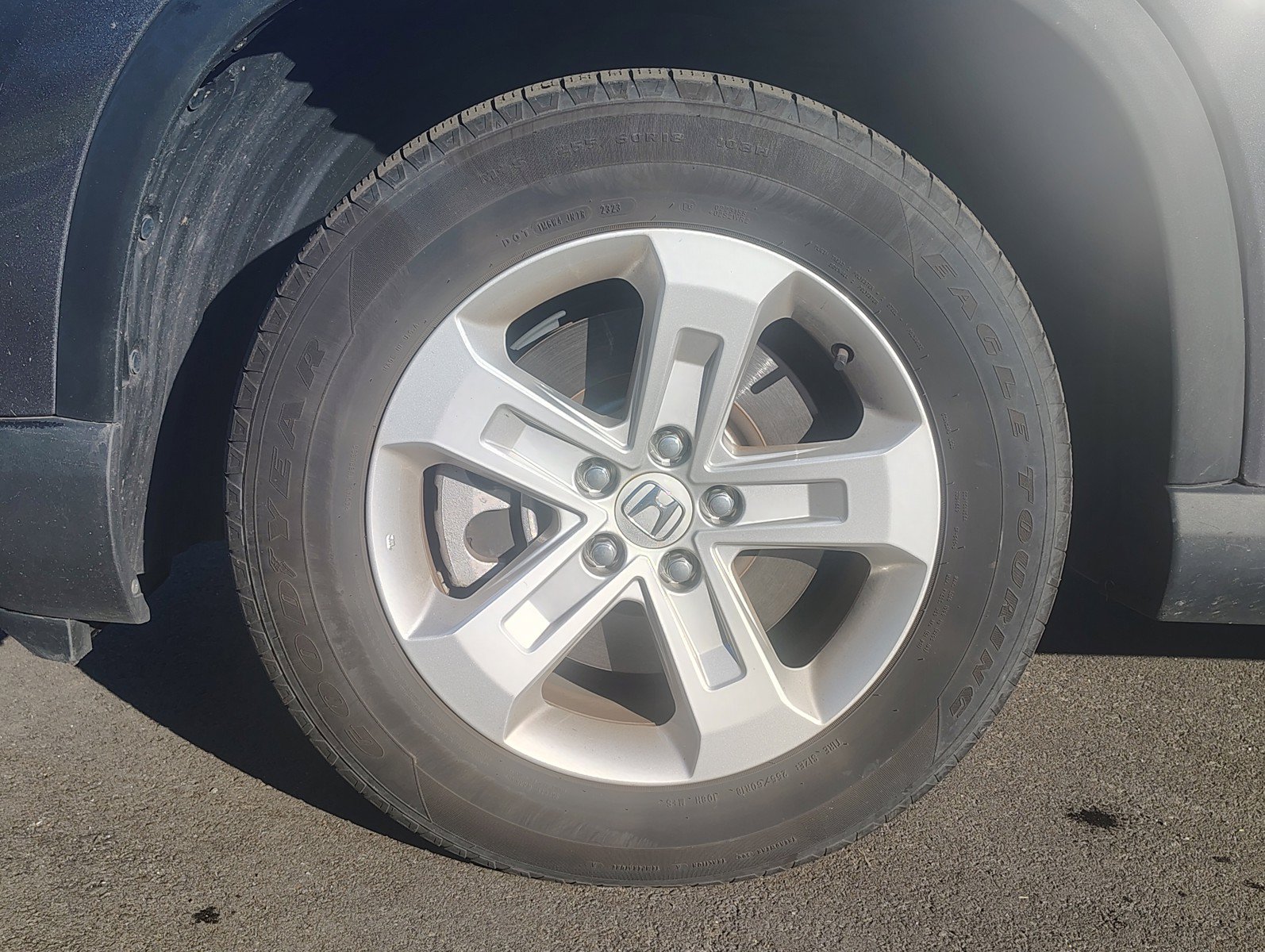 Used 2023 Honda Pilot LX image 9